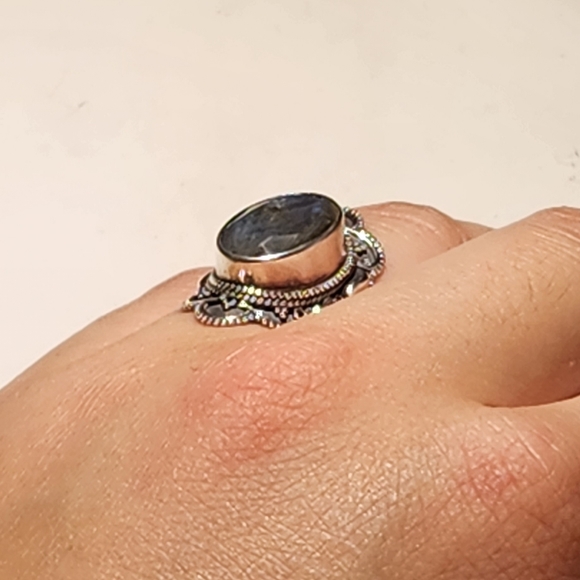 925 Sterling Silver and Blue Moonstone Ring Size 7 - Picture 4 of 4